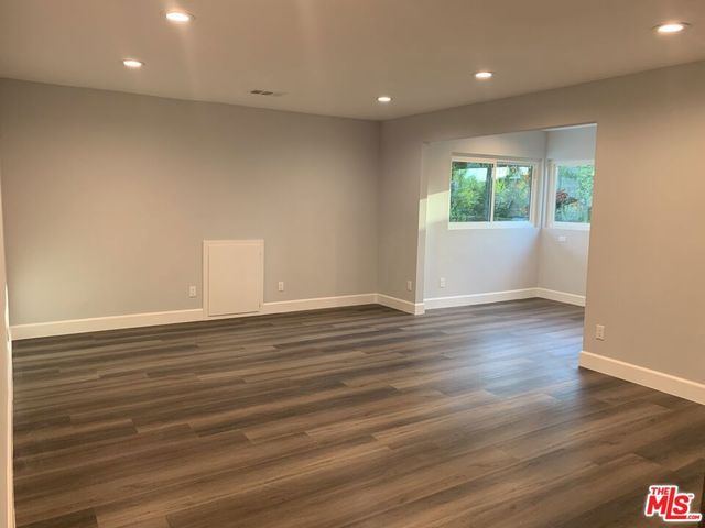 22700 W Flamingo Street, Los Angeles, CA 91364