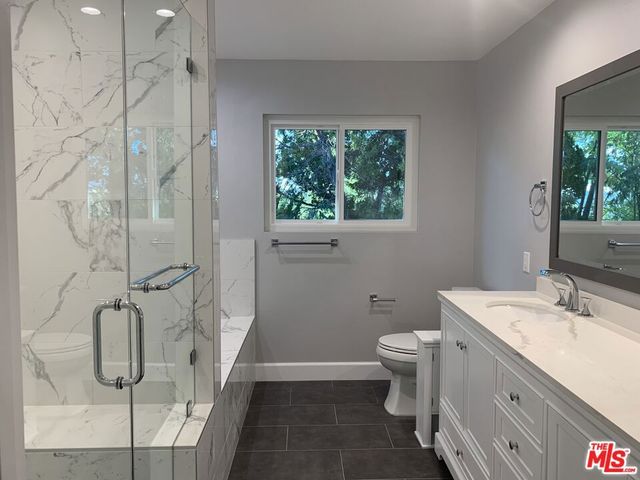 22700 W Flamingo Street, Los Angeles, CA 91364