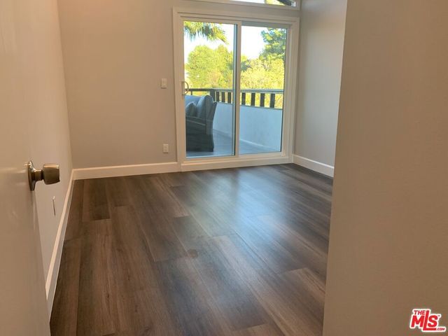 22700 W Flamingo Street, Los Angeles, CA 91364