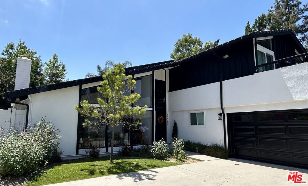 22700 W Flamingo Street, Los Angeles, CA 91364