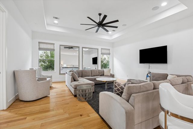 4921 Holly Street, Bellaire, TX 77401