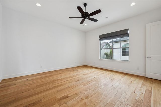 4921 Holly Street, Bellaire, TX 77401