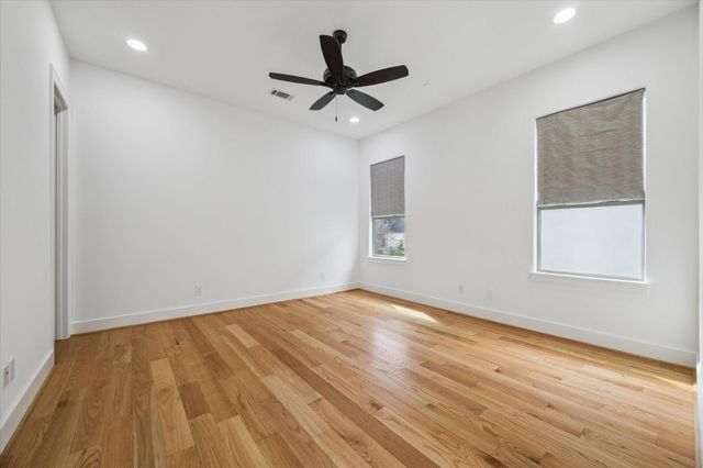 4921 Holly Street, Bellaire, TX 77401