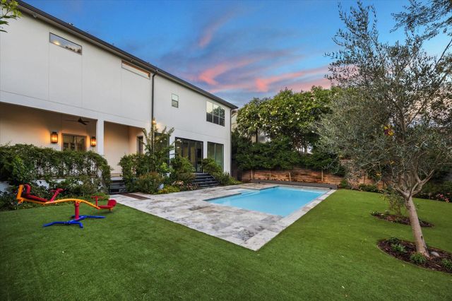 4921 Holly Street, Bellaire, TX 77401