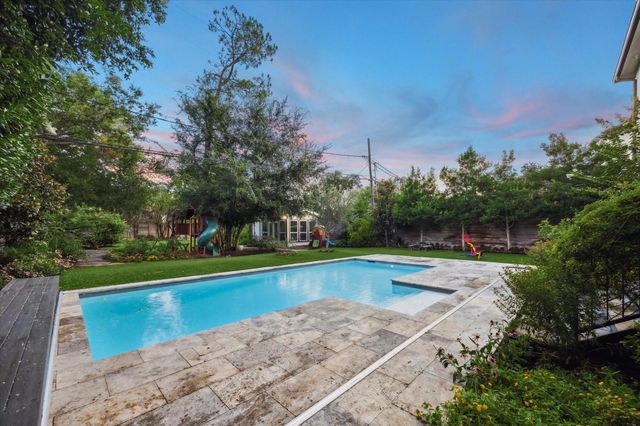 4921 Holly Street, Bellaire, TX 77401