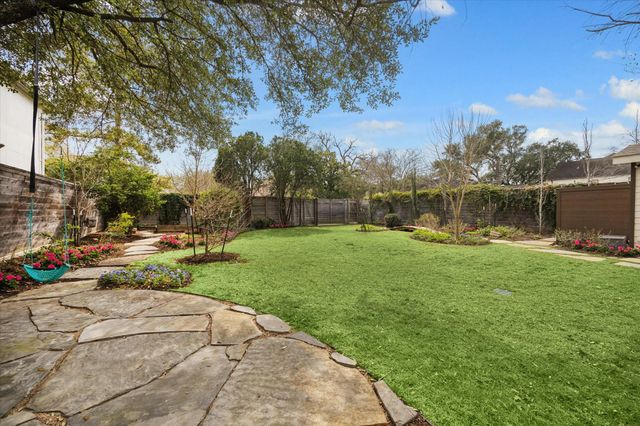 4921 Holly Street, Bellaire, TX 77401