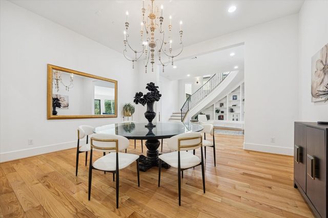 4921 Holly Street, Bellaire, TX 77401