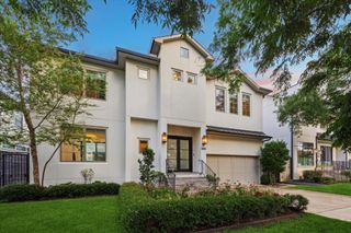 4921 Holly Street, Bellaire, TX 77401