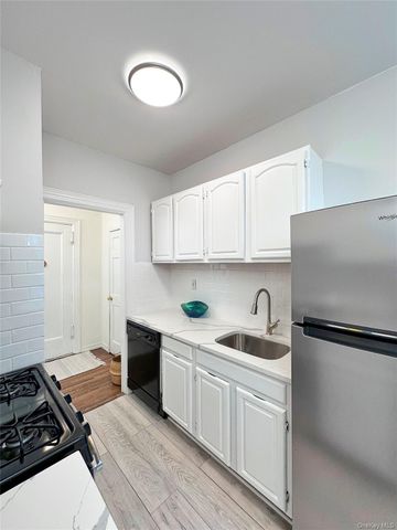 472 Gramatan Avenue 5R, Fleetwood, NY 10552