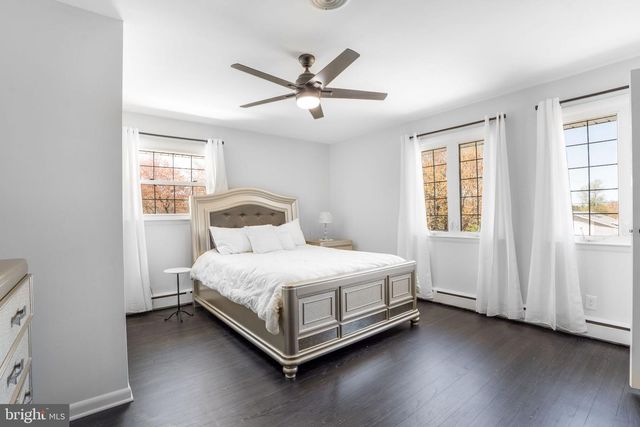 320 BEECH AVENUE, Woodbury Heights, NJ 08097