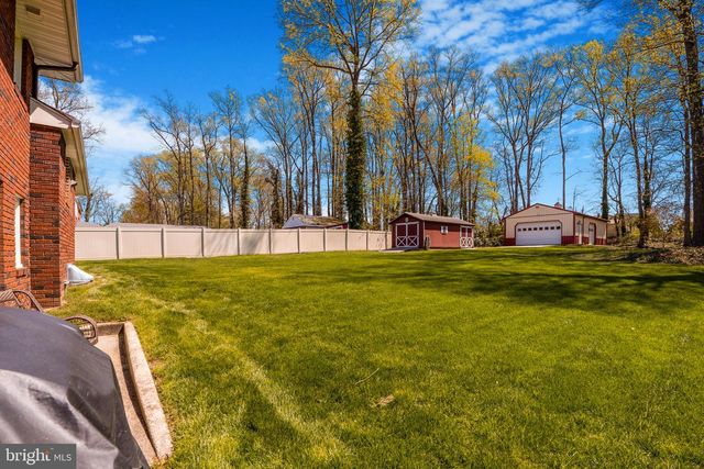 320 BEECH AVENUE, Woodbury Heights, NJ 08097