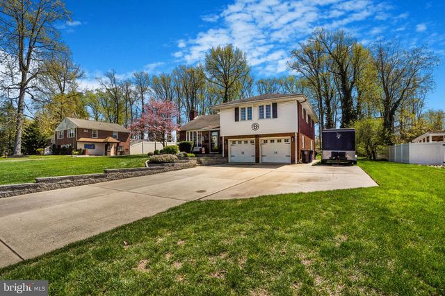320 BEECH AVENUE, Woodbury Heights, NJ 08097