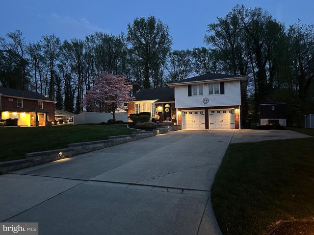 320 BEECH AVENUE, Woodbury Heights, NJ 08097