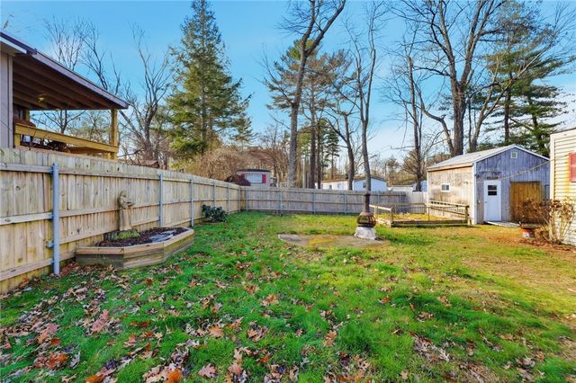 38 Oak Terrace, Burrillville, RI 02839