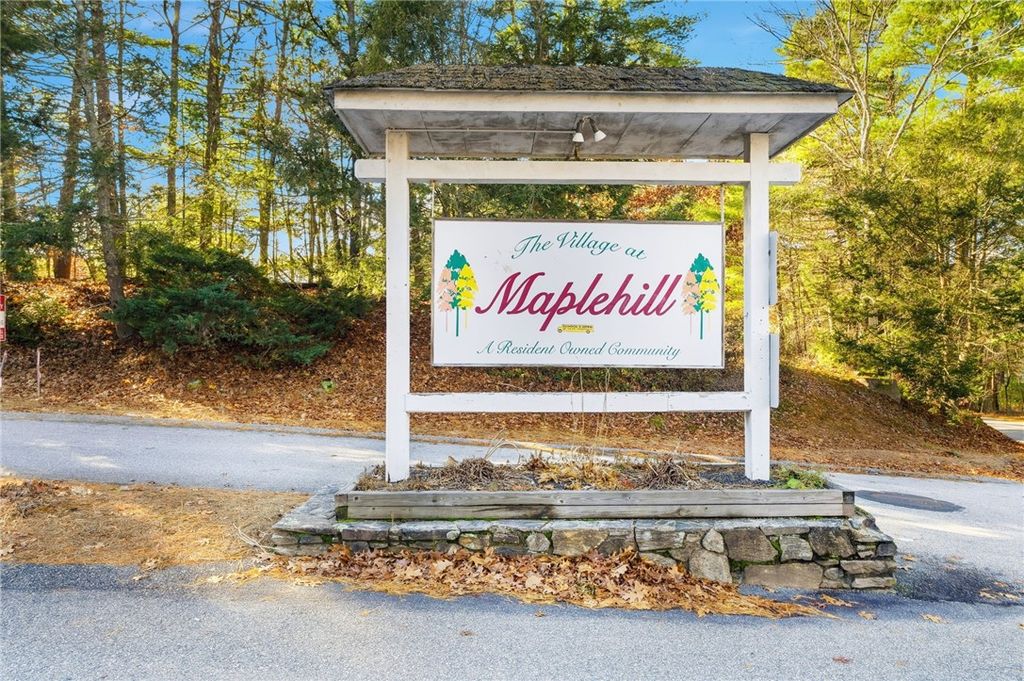 38 Oak Terrace, Burrillville, RI 02839