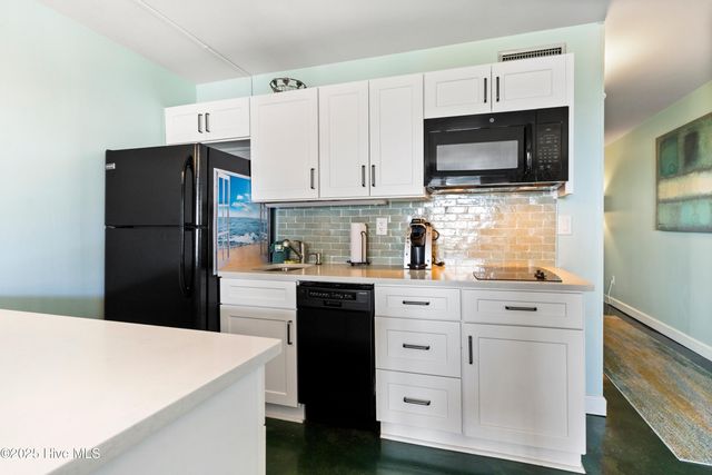 104 S Lumina Avenue 406, Wrightsville Beach, NC 28480