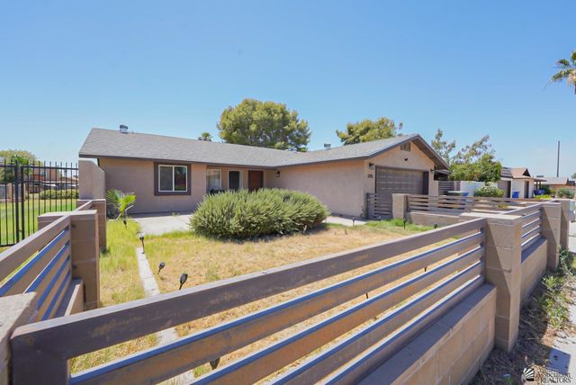 3215 W London Dr, Yuma, AZ 85364