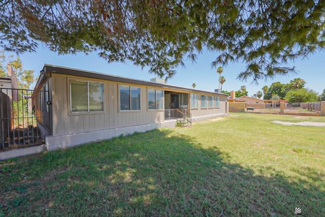 3215 W London Dr, Yuma, AZ 85364