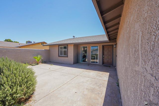 3215 W London Dr, Yuma, AZ 85364