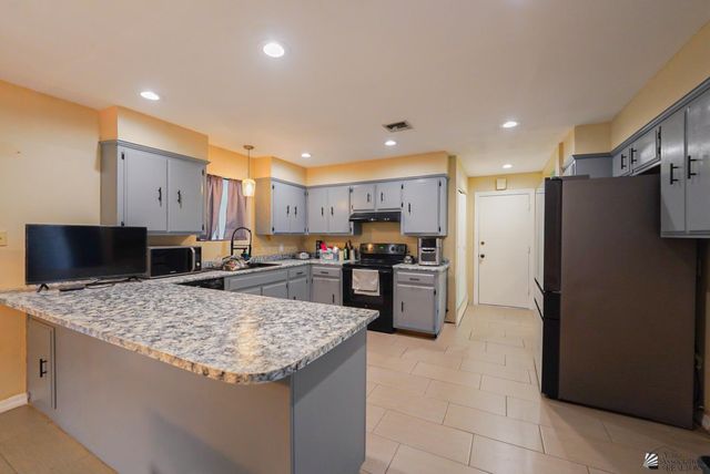 3215 W London Dr, Yuma, AZ 85364