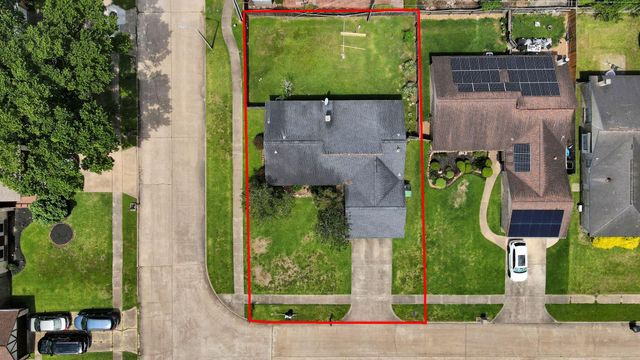 16338 Hunting Dog Court, Houston, TX 77489