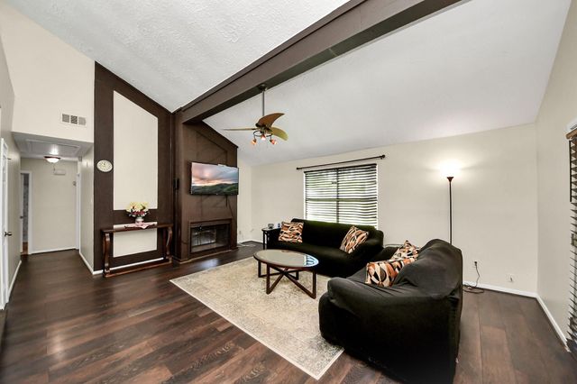 16338 Hunting Dog Court, Houston, TX 77489