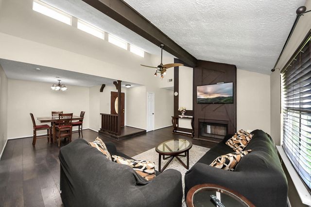 16338 Hunting Dog Court, Houston, TX 77489