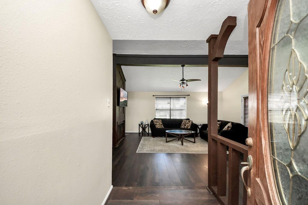 16338 Hunting Dog Court, Houston, TX 77489