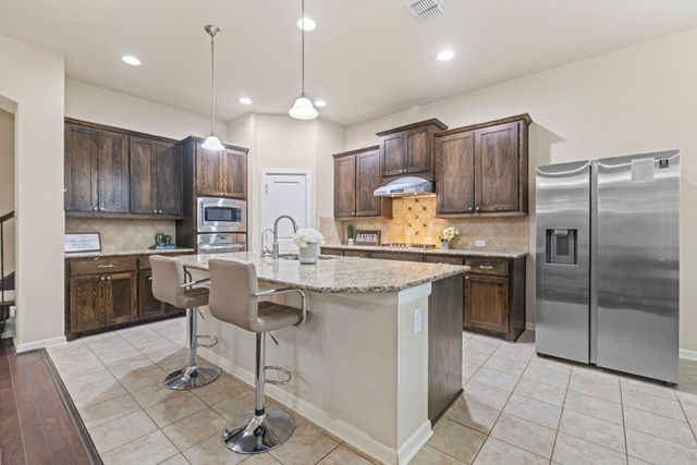 220 Sir Brine Drive, Lewisville, TX 75056