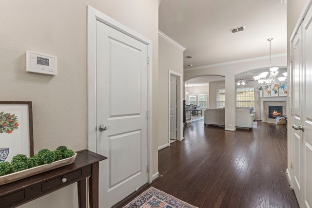 220 Sir Brine Drive, Lewisville, TX 75056