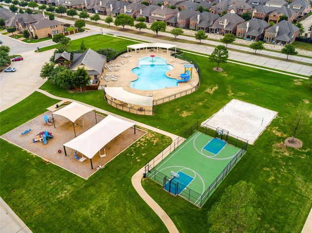 220 Sir Brine Drive, Lewisville, TX 75056