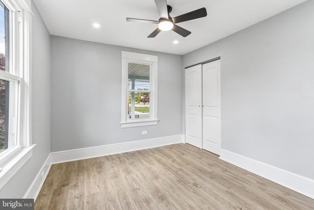 56 W BROAD ST, Gibbstown, NJ 08027