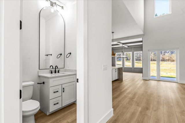 10541 E Brainerd Road, Apison, TN 37302