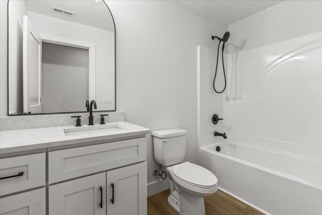 10541 E Brainerd Road, Apison, TN 37302