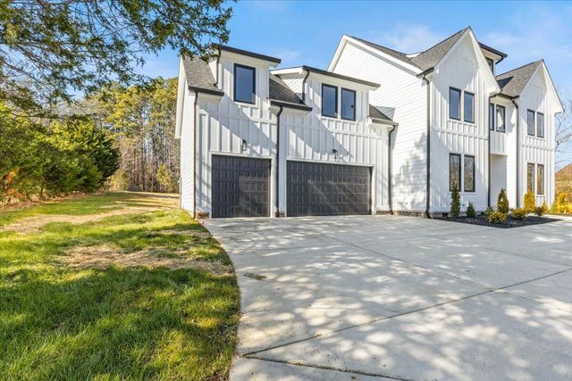 10541 E Brainerd Road, Apison, TN 37302