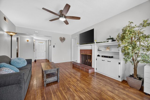 5005 I Pkwy, Sacramento, CA 95823
