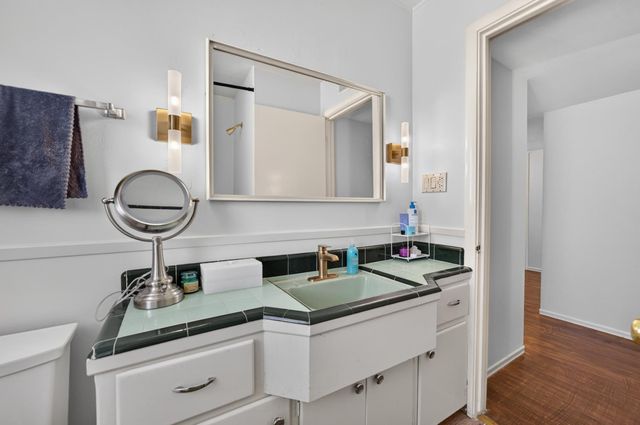 5005 I Pkwy, Sacramento, CA 95823