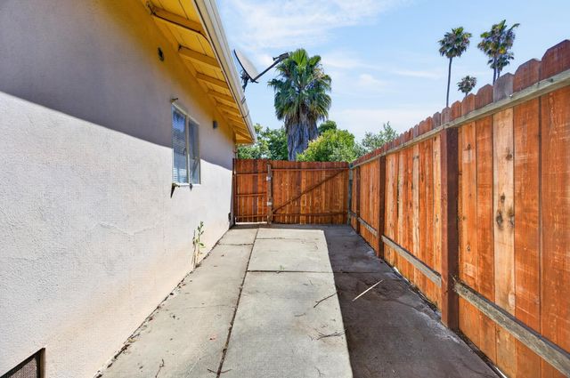 5005 I Pkwy, Sacramento, CA 95823
