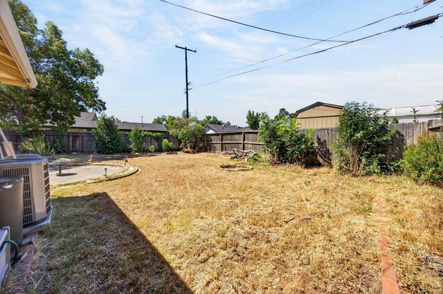 5005 I Pkwy, Sacramento, CA 95823