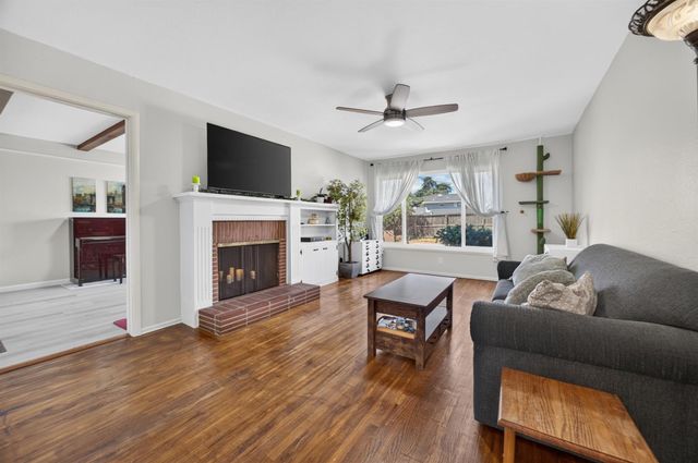 5005 I Pkwy, Sacramento, CA 95823