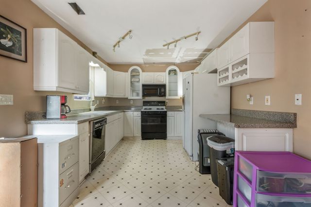 7164 Dice Lampley Rd, Fairview, TN 37062