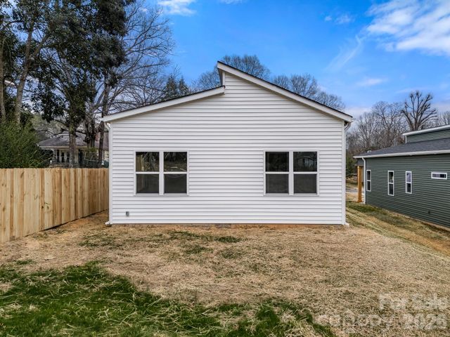 612 S 4th Street, Albemarle, NC 28001