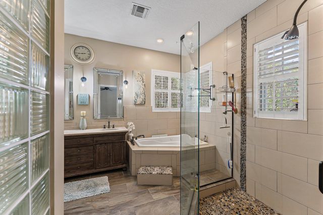 19115 SE Coral Reef Lane, Jupiter, FL 33458