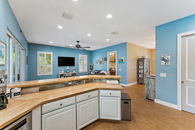 19115 SE Coral Reef Lane, Jupiter, FL 33458