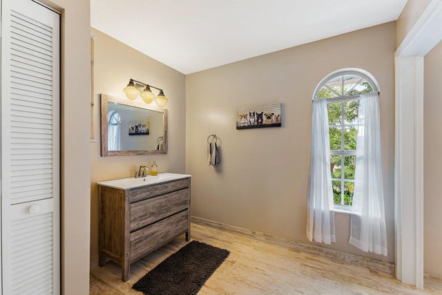 19115 SE Coral Reef Lane, Jupiter, FL 33458