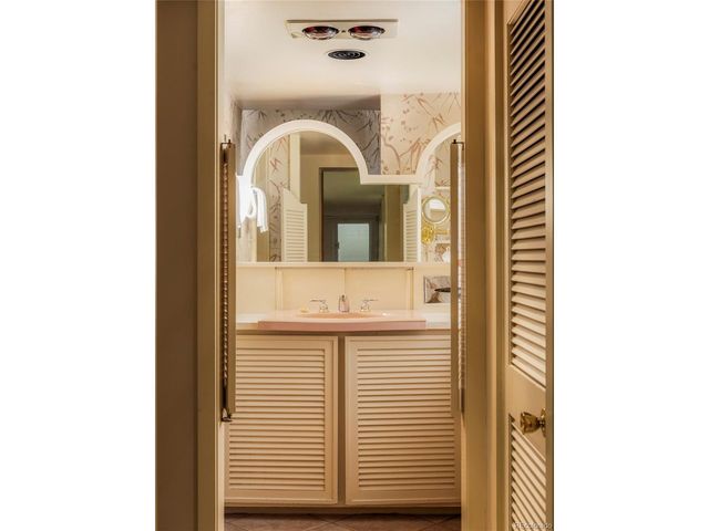 1950 S Milwaukee St, Denver, CO 80210