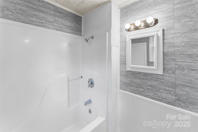 2282 Rome Jones Road, Newton, NC 28658