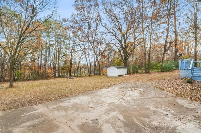 2282 Rome Jones Road, Newton, NC 28658