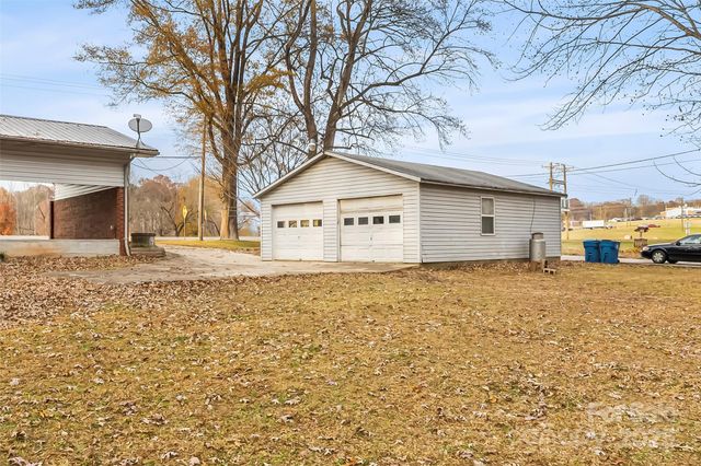 2282 Rome Jones Road, Newton, NC 28658