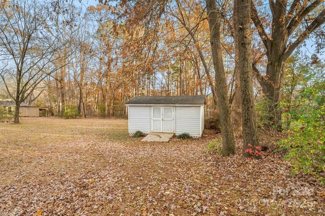 2282 Rome Jones Road, Newton, NC 28658